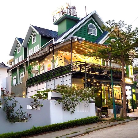 Carnival Villa Da Lat Esterno foto